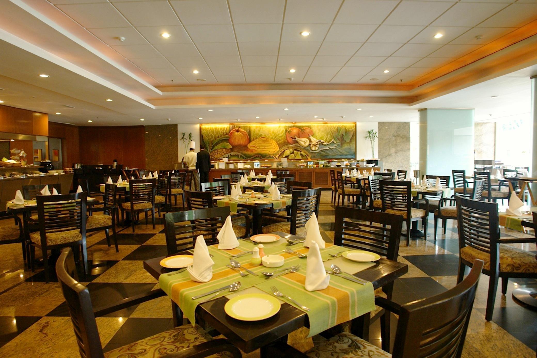 Hotel The Lalit Ashok à Bangalore Extérieur photo
