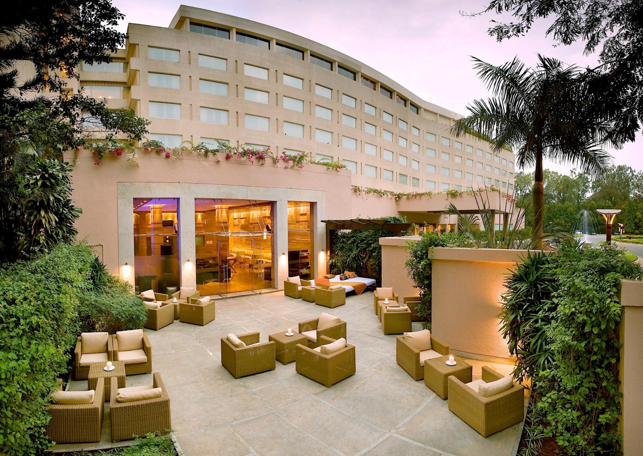 Hotel The Lalit Ashok à Bangalore Extérieur photo